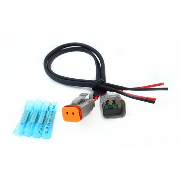 What cables should be connected to the four-core fiber optic terminal box 