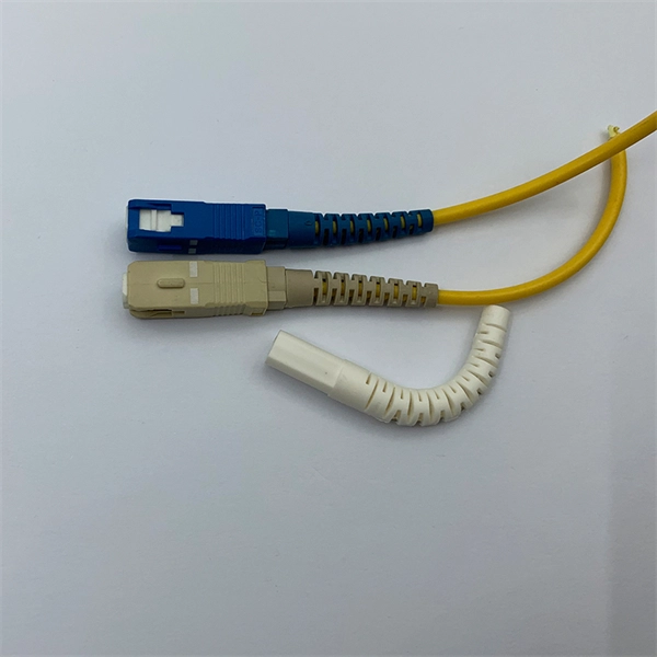 Wavelength Division Multiplexing Uplink and Downlink